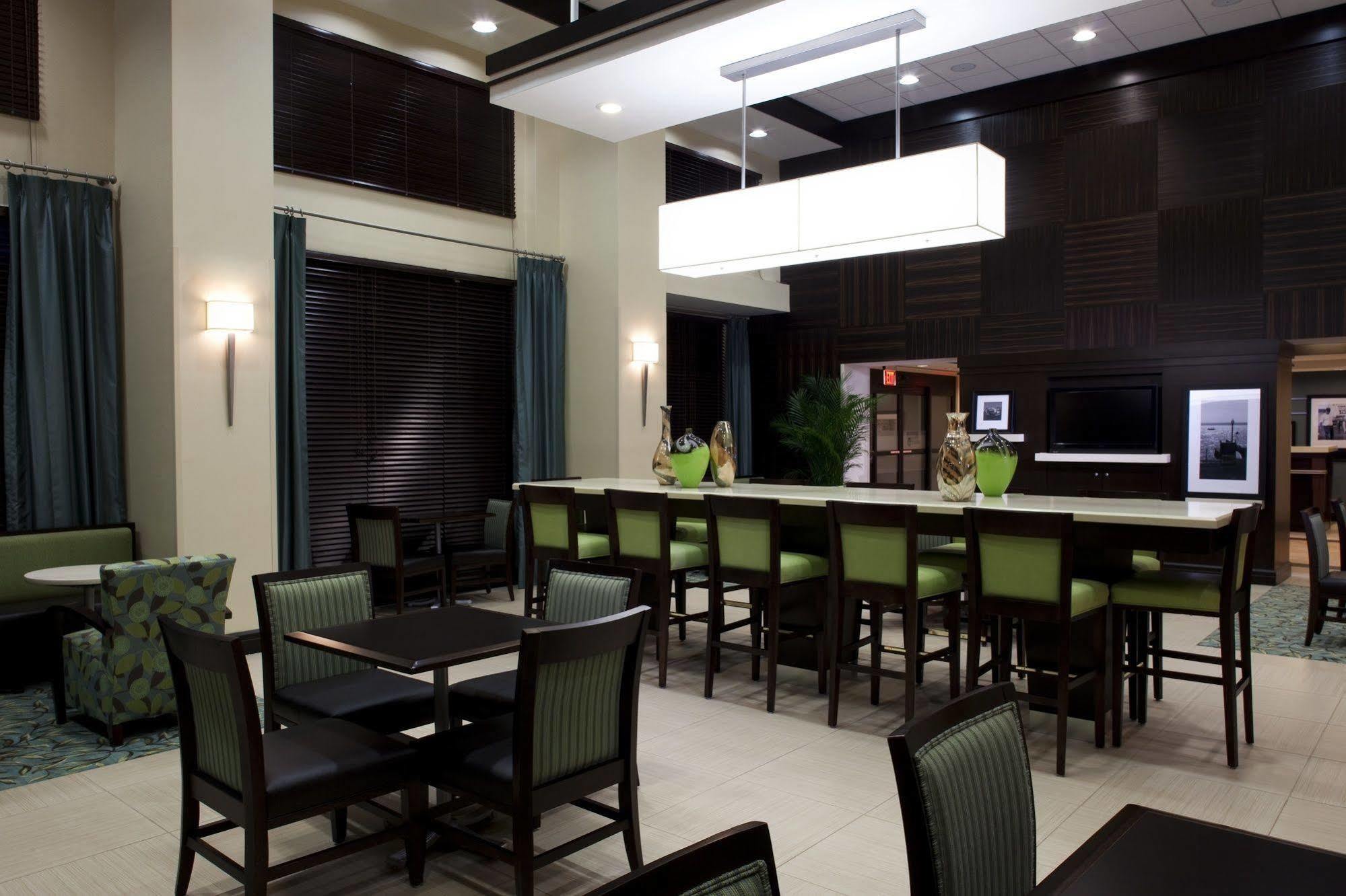 Hampton Inn Atlanta קנסואו מראה חיצוני תמונה